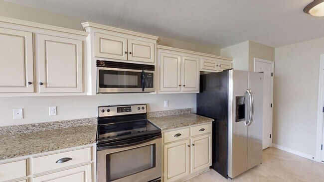 Building Photo - 253 High Meadows Cir