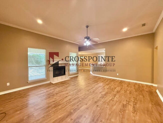 Building Photo - Tour Today! 4 Bedroom 2 Bathroom Home in Lindale!