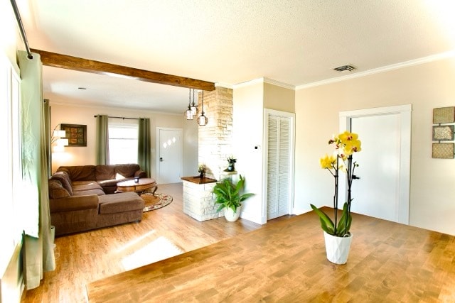 Building Photo - 707 Saint Marys St