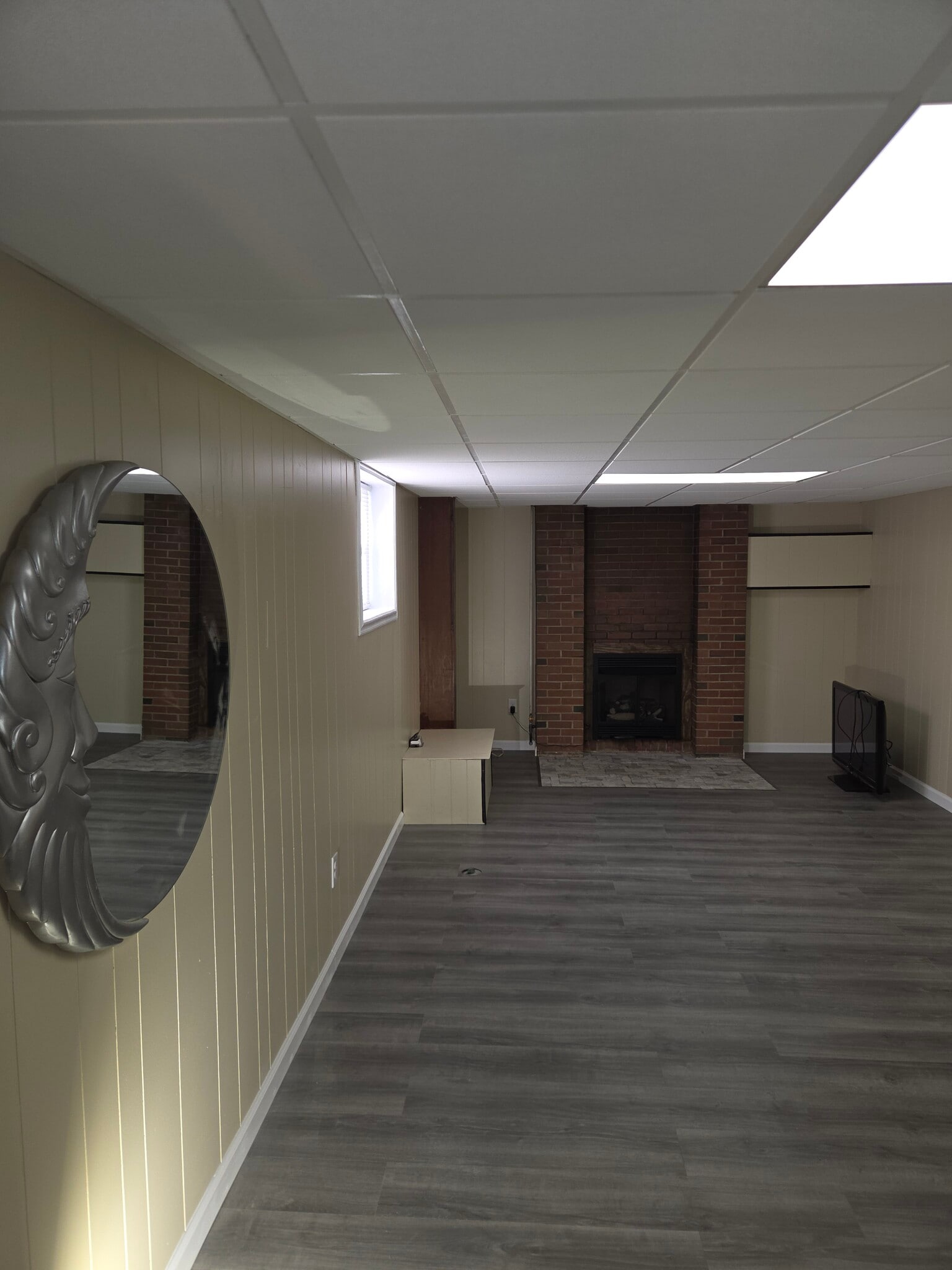600 sf basement - 42 Davenport Rd