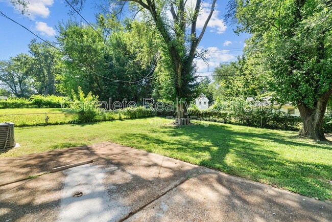 Building Photo - 1144 Northdale Ave