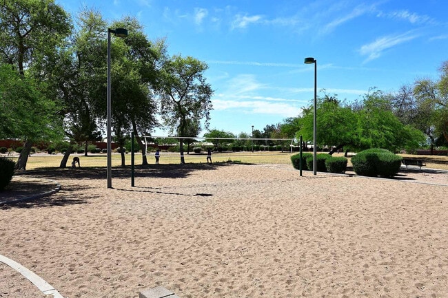 Building Photo - 6214 E Virginia St