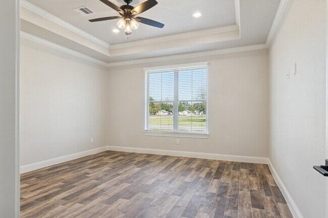 Building Photo - 1610 Newgulf Dr