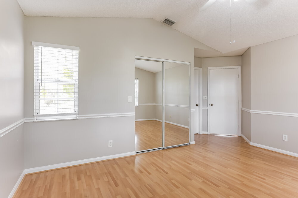 Building Photo - 15400 SW 51st Manor