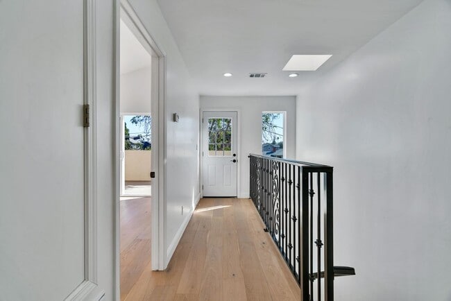 Building Photo - 11338 Barman Ave