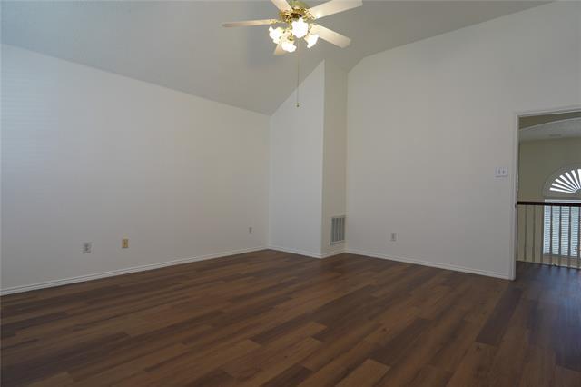 Building Photo - 2032 Fox Glen Dr