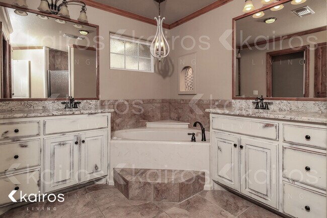Building Photo - 7402 Ledgestone Dr.