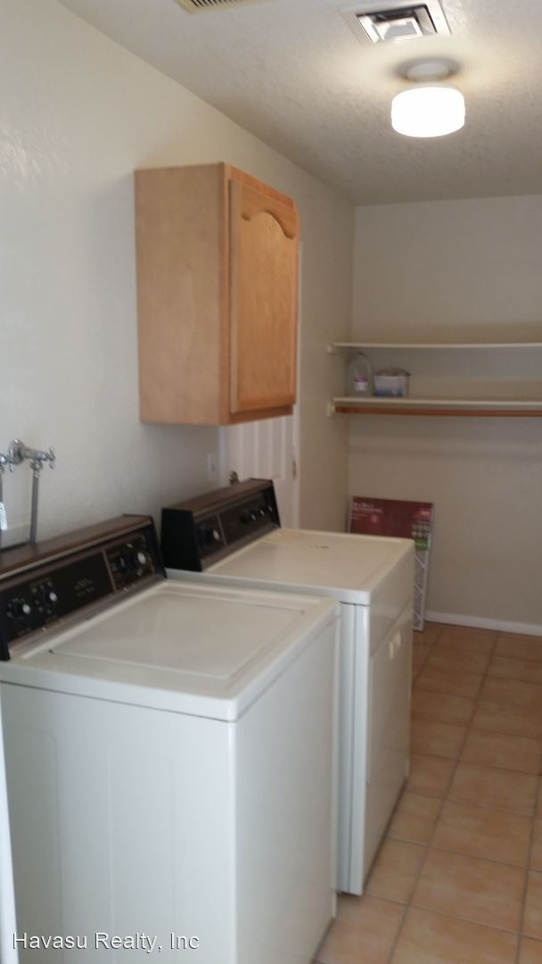 Building Photo - 3 br, 2 bath House - 3472 Jamaica Blvd N