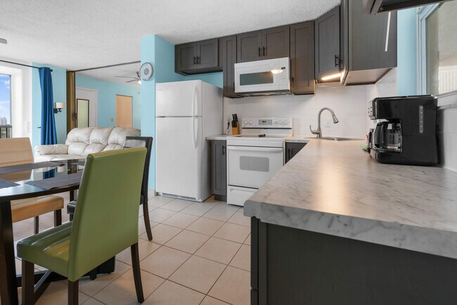 Building Photo - 5700 Bonita Beach Rd SW