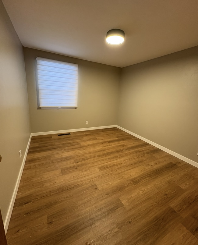 Building Photo - 18 Mt Washington Dr