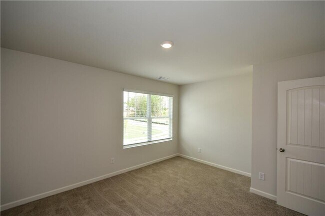 Building Photo - 331 Belmont Dr