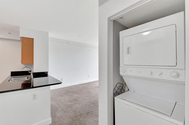 Building Photo - 1830 Radius Dr