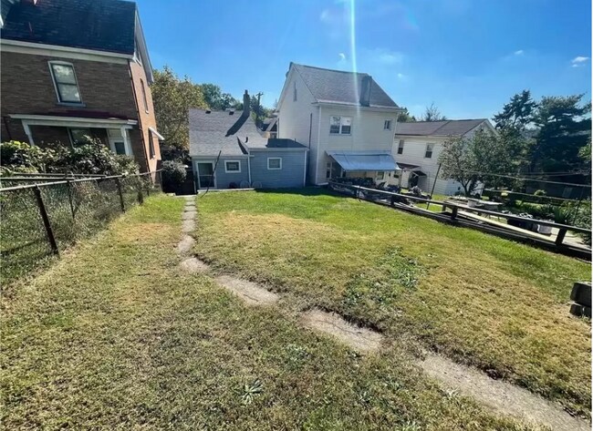 Low maintenance yard large enough for entertaining and activities - 212 Lorenz Ave