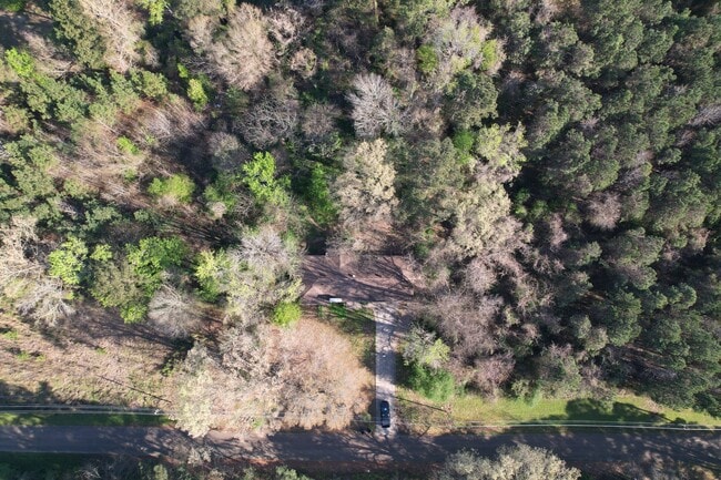 Building Photo - 460 Rogers St NW