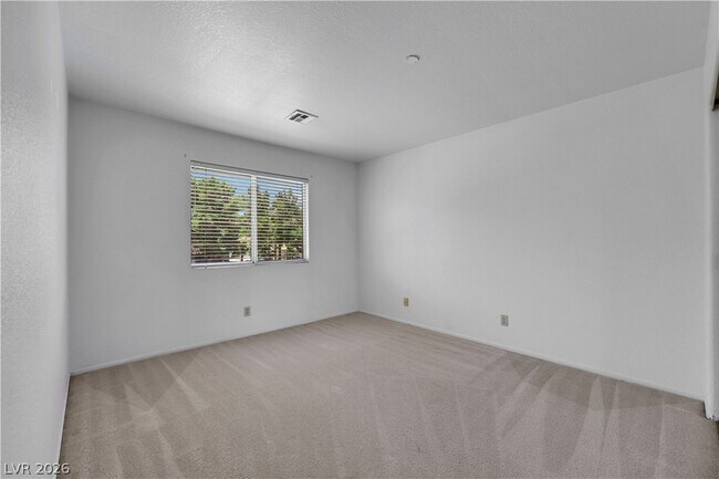 Building Photo - 815 Stillwater Ln
