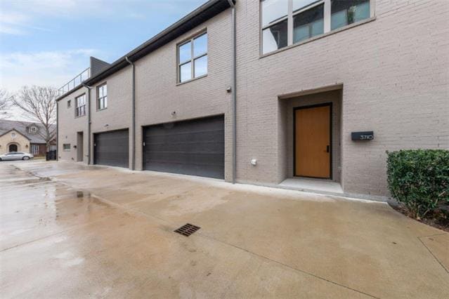 Building Photo - 3706 W Beverly Dr