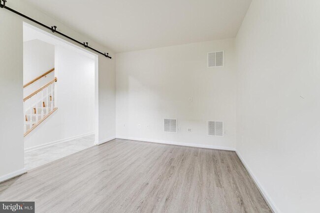 Building Photo - 4577 Derring Ln