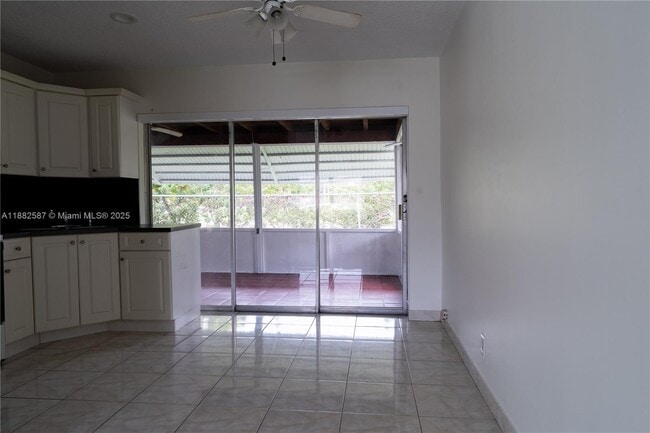 Building Photo - 2702 NW 51st Pl