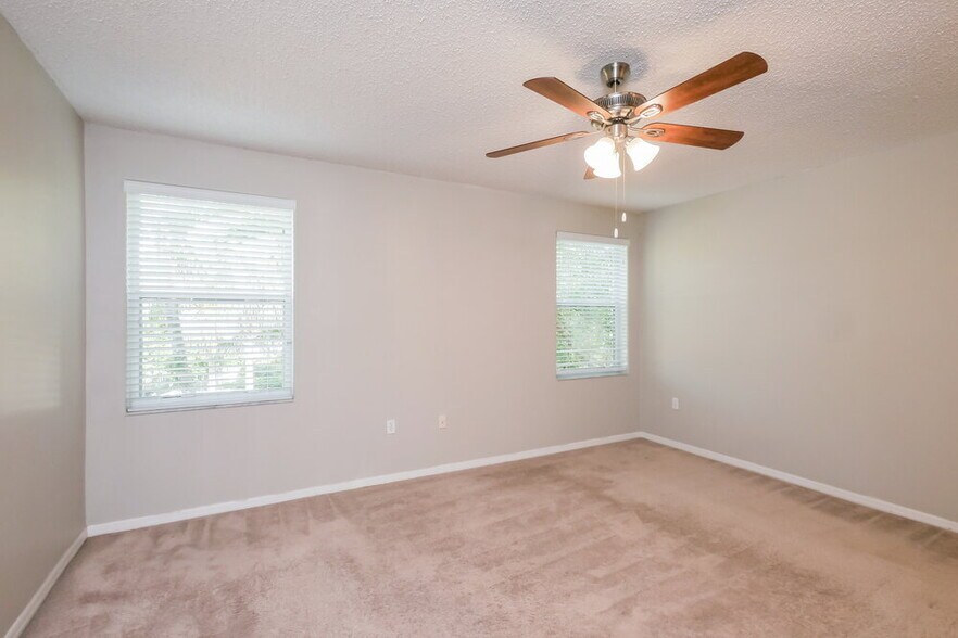 Building Photo - 5219 NW 117th Ave