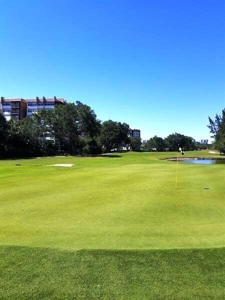 Building Photo - 1400 St Charles Pl