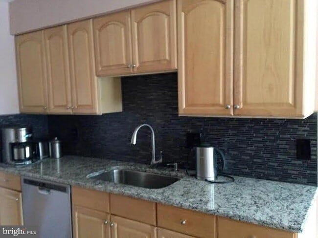 Building Photo - 11928 Shagbark Dr