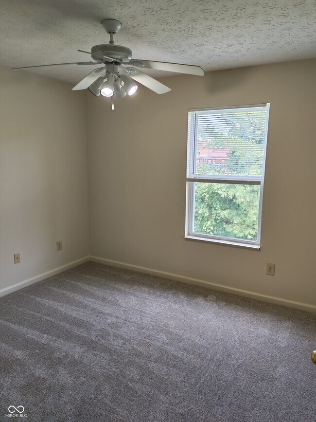 Building Photo - 6140 Lake Freeman Dr