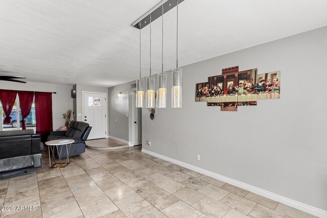 Building Photo - 4716 W Christy Dr