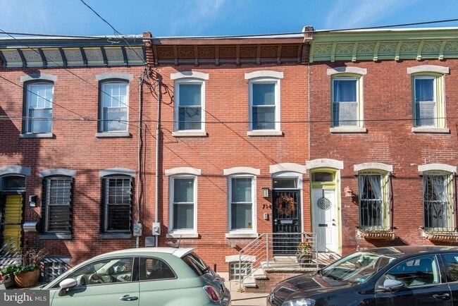 Building Photo - 714 S Hicks St