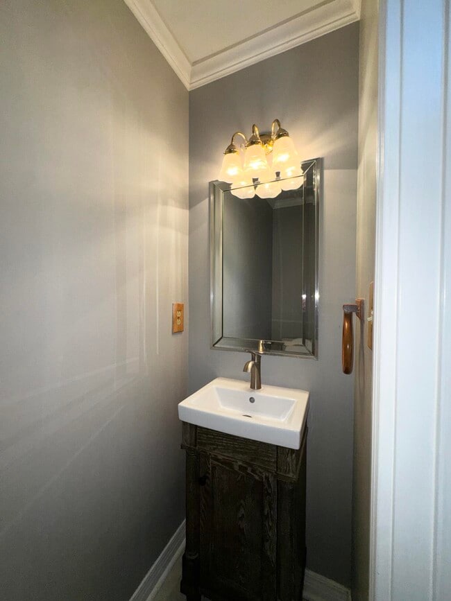 Building Photo - 2149 Palomar Trace Dr
