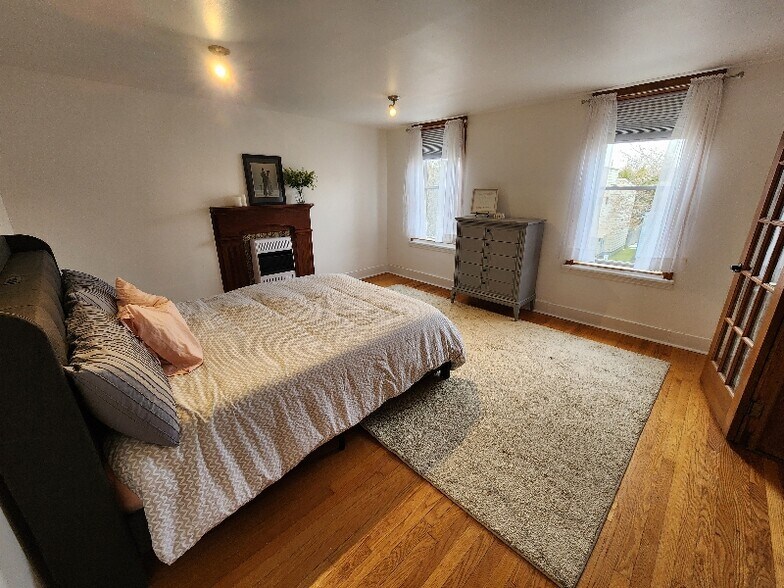 Building Photo - 11 First Street