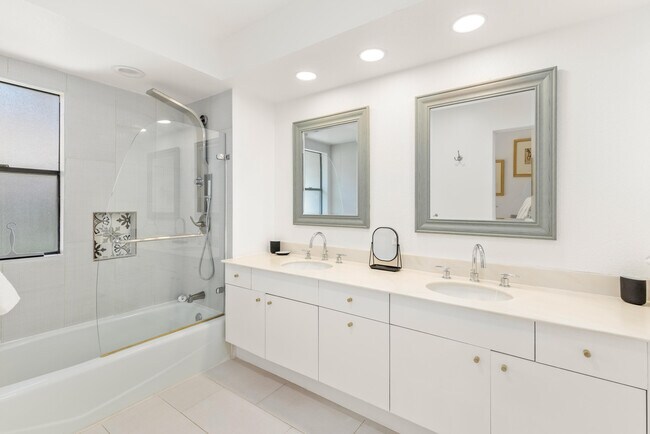 Building Photo - 46642 Arapahoe Cir