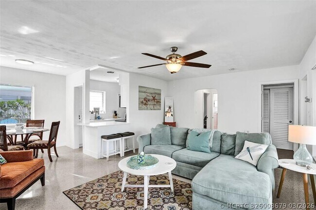 Building Photo - 4313 Sea Grape Dr