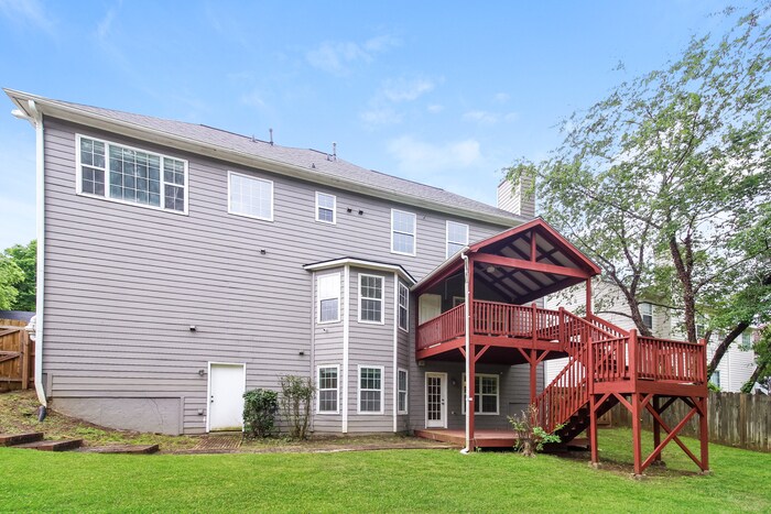 Building Photo - 2074 Riverlanding Cir