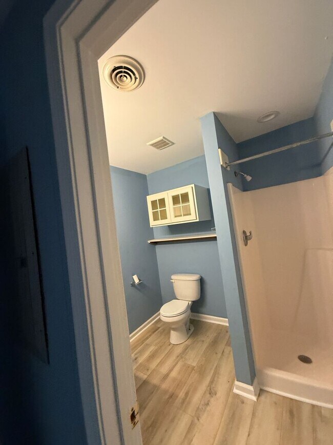 Building Photo - Coming Soon! Masonboro-south Wilmington location charming country home