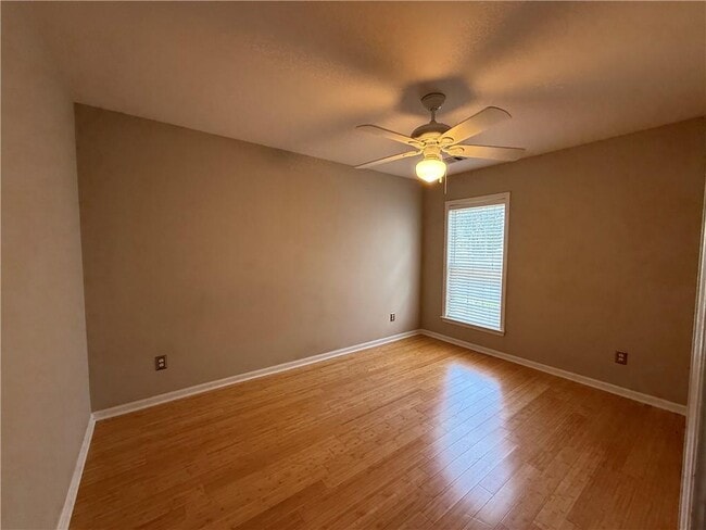 Building Photo - 6535 Whirlaway Dr