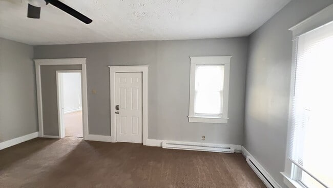 Building Photo - 111 S Dicks St