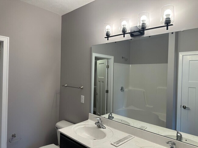 Building Photo - Castles Pines Duplex