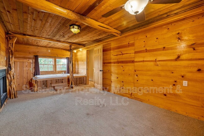 Building Photo - 7584 Ben Day Murrin Rd