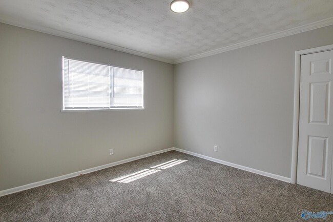 Building Photo - 629 Dawson Terrace NW