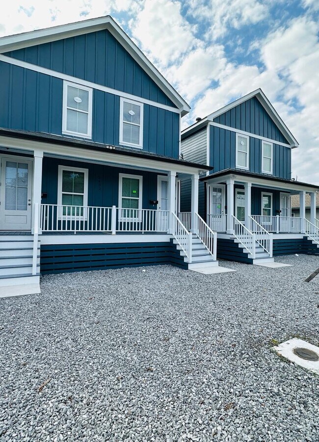 Building Photo - 5430 N Román St