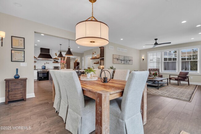 Building Photo - 2118 Edgewood Pl