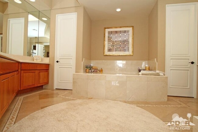 Building Photo - 48594 Vista Palomino