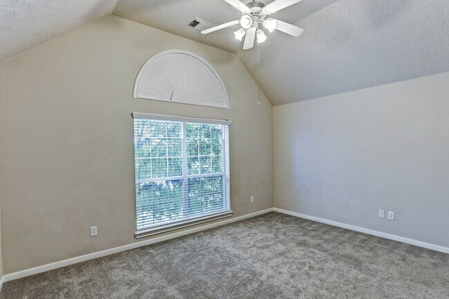 Building Photo - 2181 Brittany Colony Dr