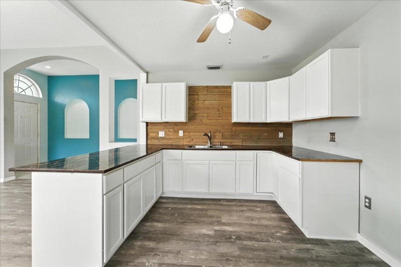 Building Photo - 1725 Bondurant Way