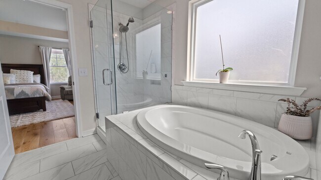 Building Photo - Beautifully Upgraded Home with Outdoor Fire Pit and Fenced Backyard in Buckhead East