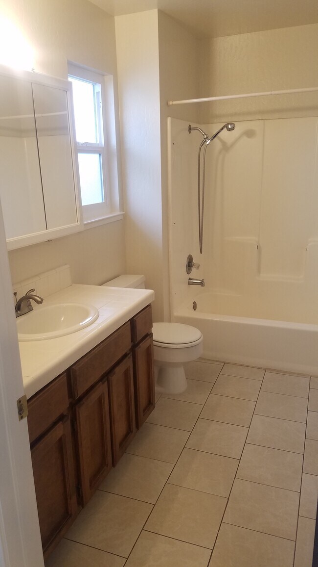 Bathroom - 1570 Gabilan Dr