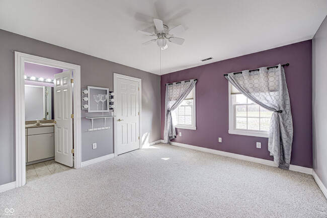 Building Photo - 2009 W 250 N