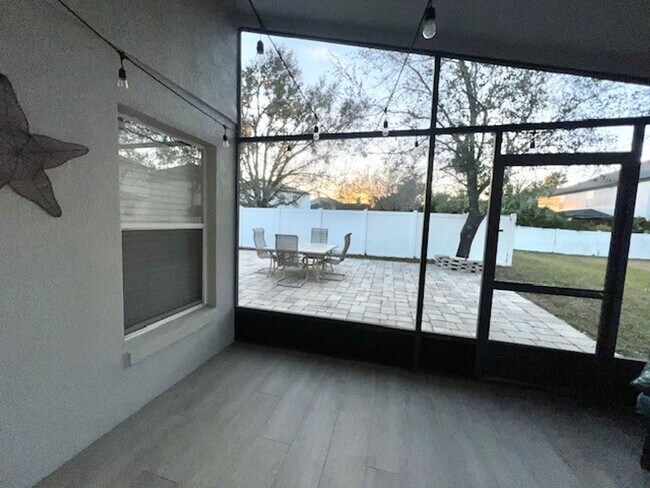 Building Photo - Amazing 4x2 in Lake Nona!! Gated Nona Crest! All tile flooring!! 2 car garage!