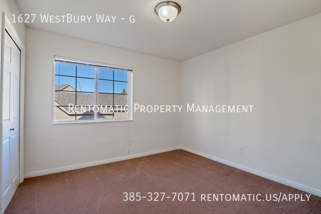 Building Photo - 1627 Westbury Way