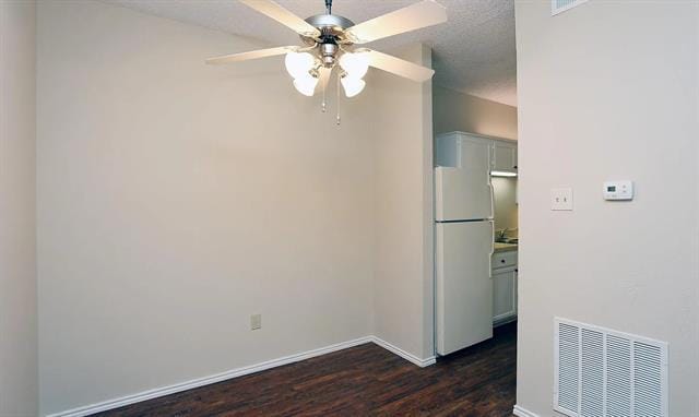 Building Photo - 9254 Forest Ln